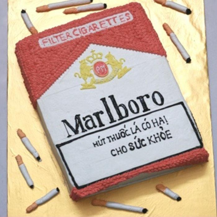 Bánh kem bao thuốc marlboro đỏ